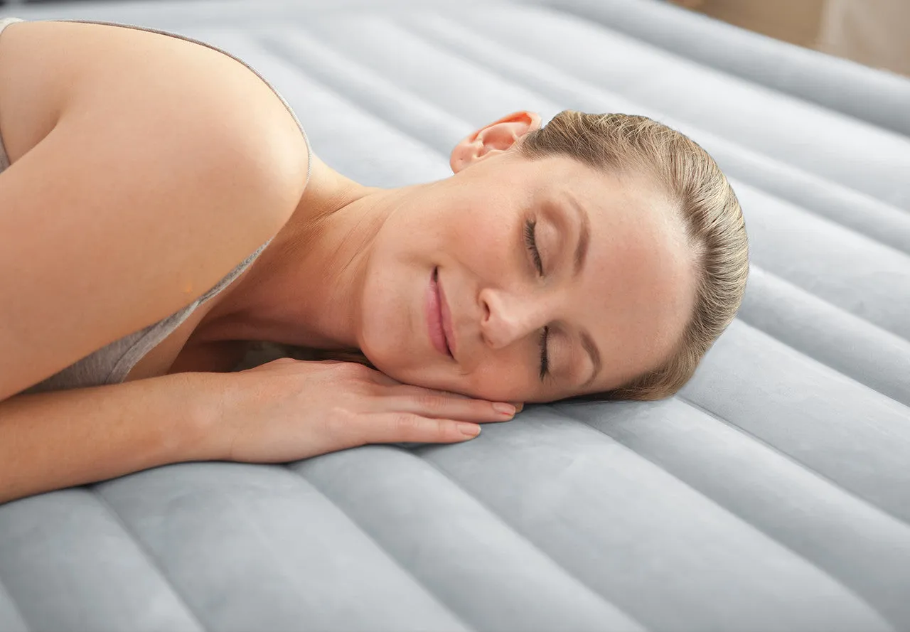INTEX Dura-Beam® Deluxe Comfort-Plush Air Mattress Built-In Electric Pump - Queen