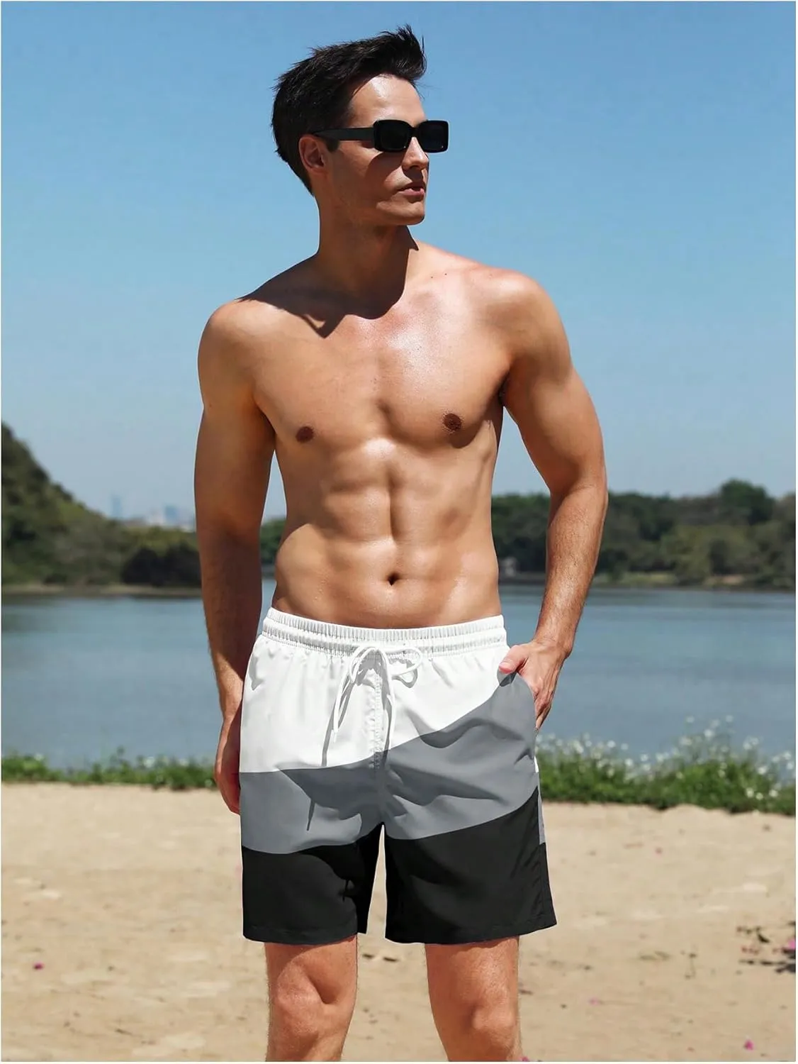WDIRARA Men's Color Block Beach Shorts Summer Swim Shorts with Drawstring and Pockets